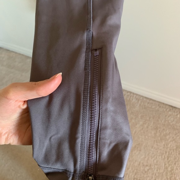 Fabletics High-Waisted UltraCool Spin Pant Legging - Picture 6 of 9